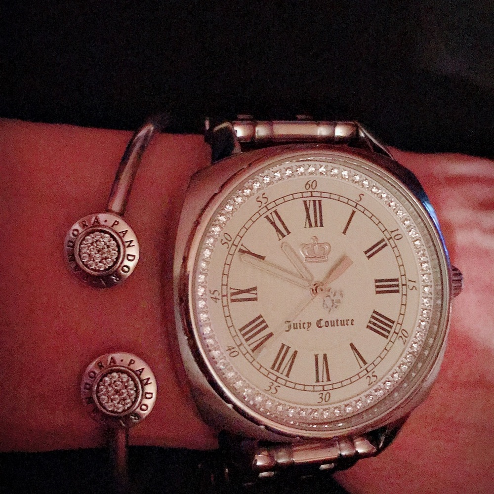 Juicy Couture Classic Watch🌺